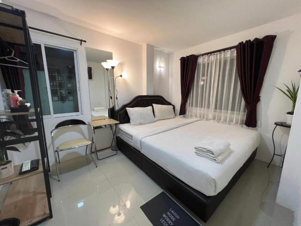 מלון Ban Thungdang Housetel בנגקוק מראה חיצוני תמונה