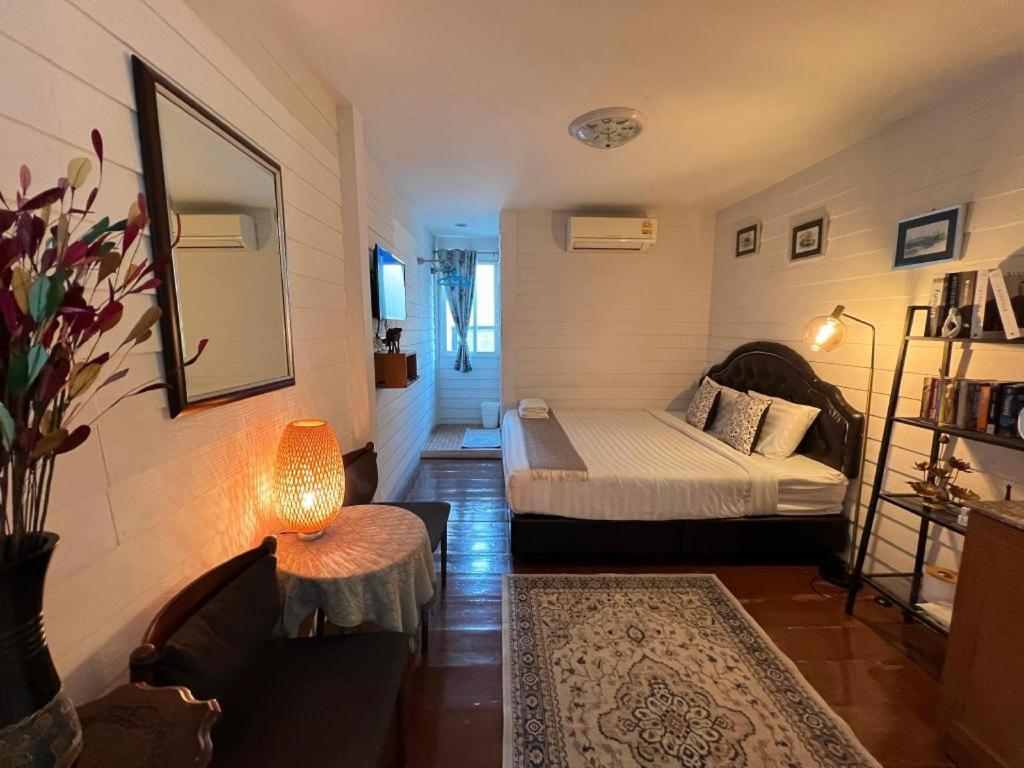 מלון Ban Thungdang Housetel בנגקוק מראה חיצוני תמונה