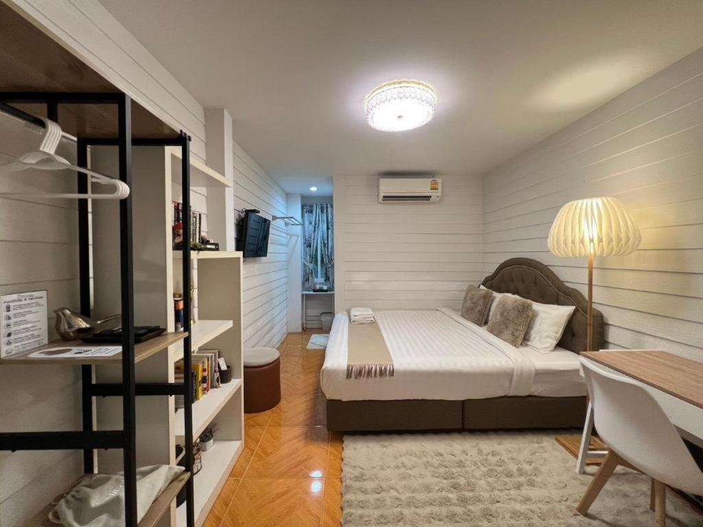 מלון Ban Thungdang Housetel בנגקוק מראה חיצוני תמונה