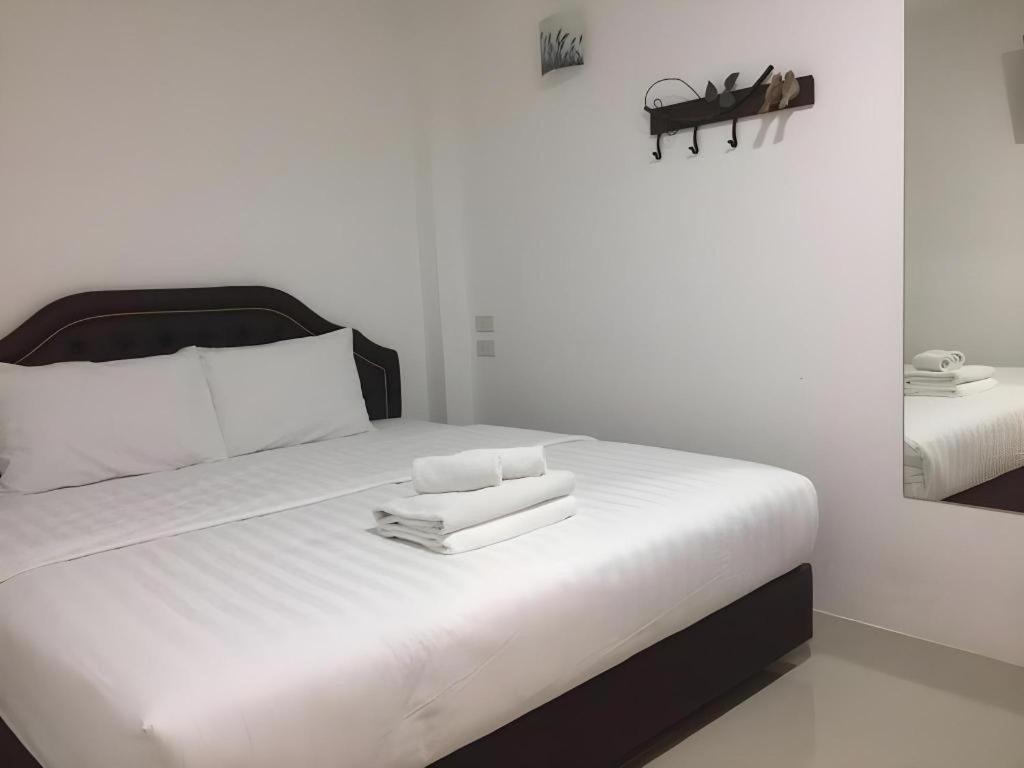 מלון Ban Thungdang Housetel בנגקוק מראה חיצוני תמונה