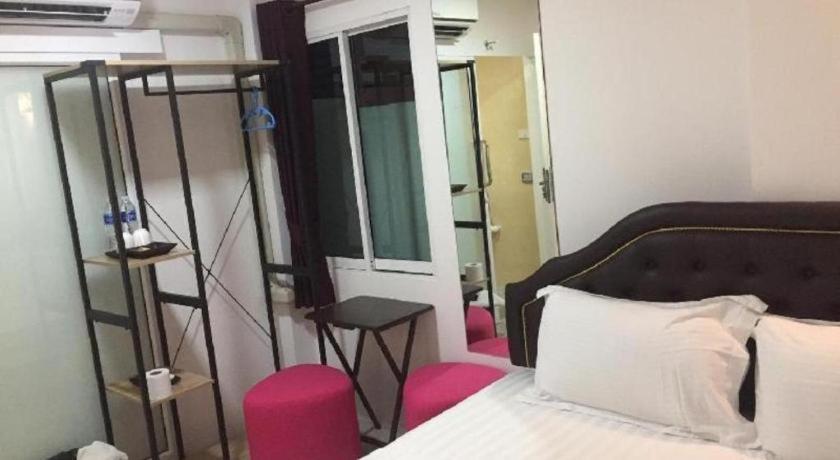 מלון Ban Thungdang Housetel בנגקוק מראה חיצוני תמונה