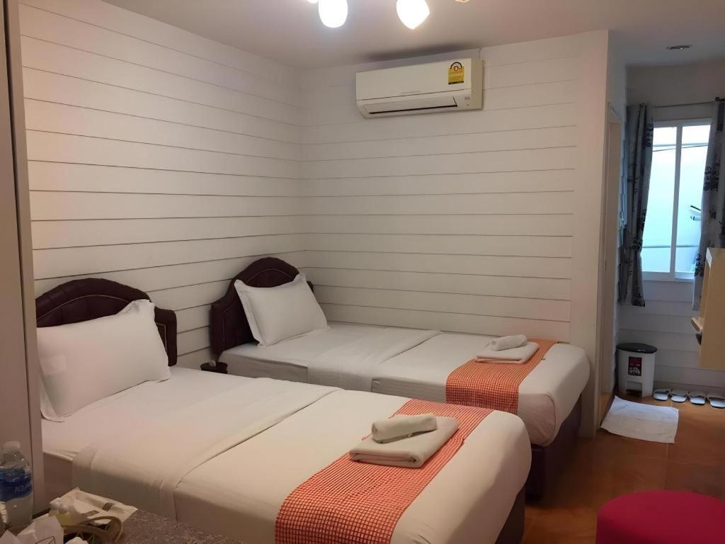 מלון Ban Thungdang Housetel בנגקוק מראה חיצוני תמונה