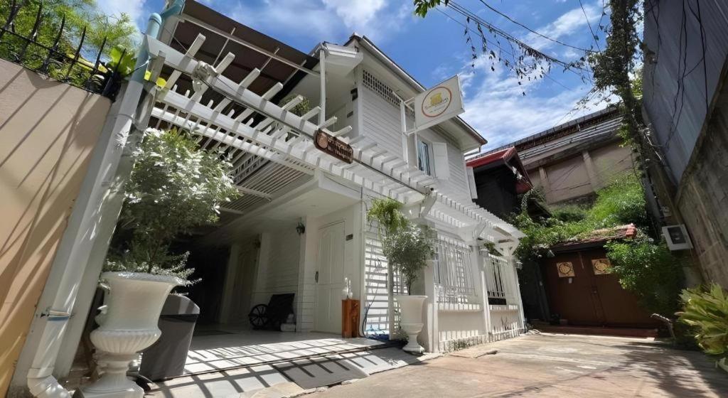 מלון Ban Thungdang Housetel בנגקוק מראה חיצוני תמונה
