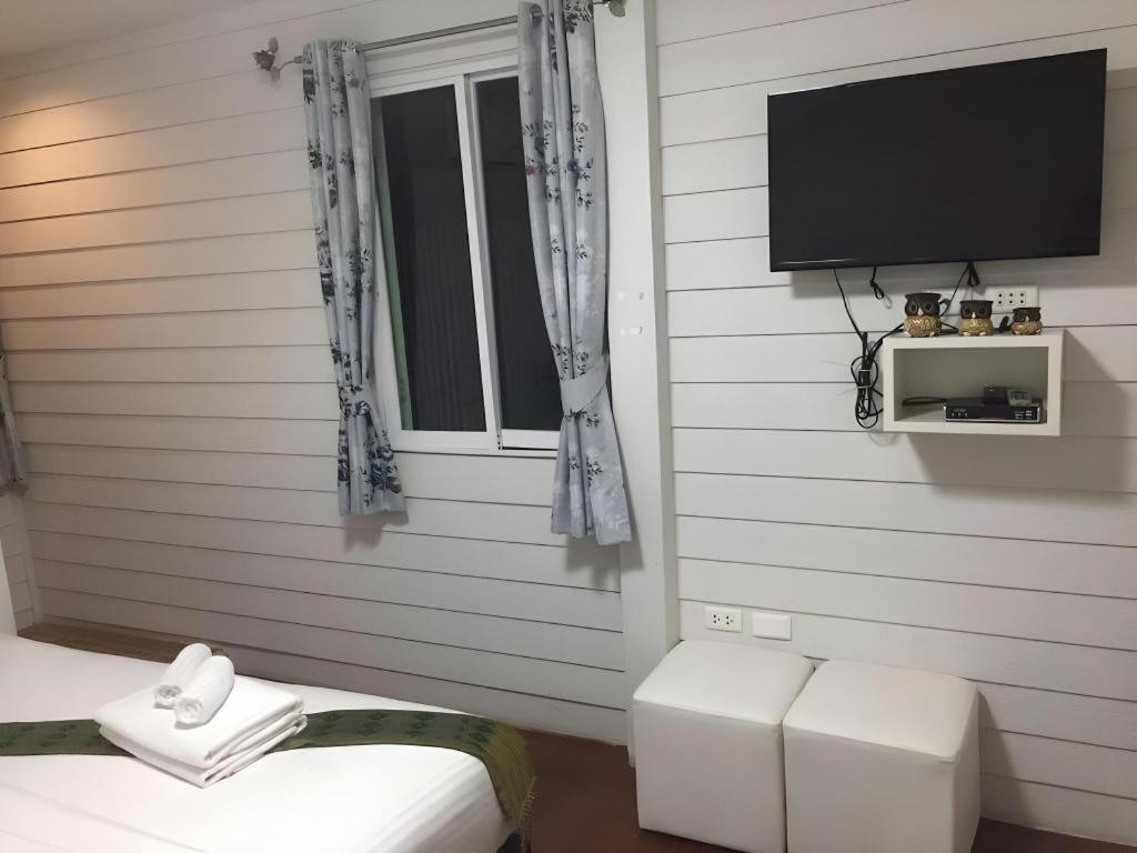מלון Ban Thungdang Housetel בנגקוק מראה חיצוני תמונה